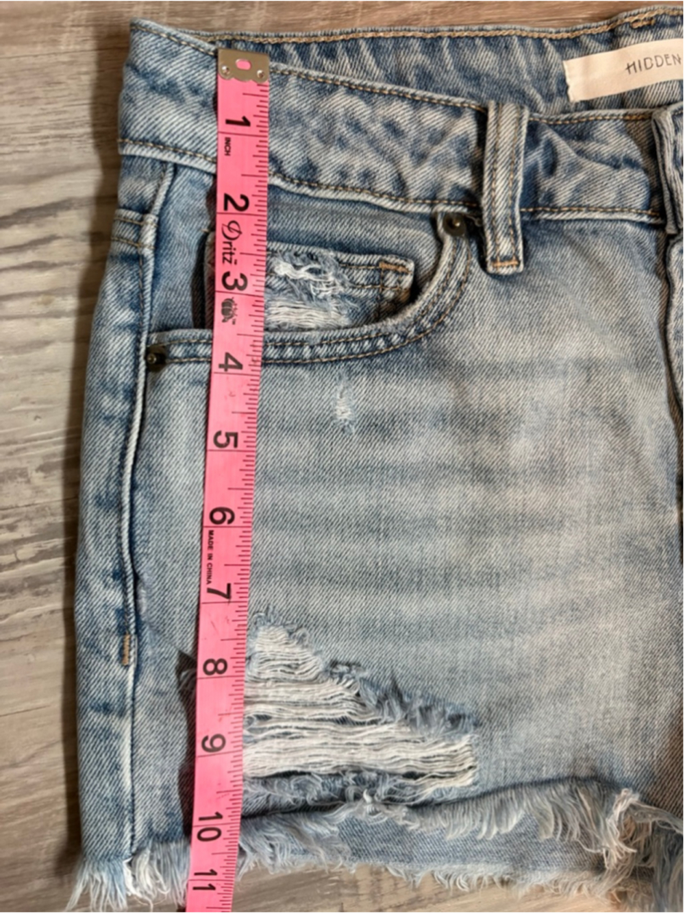 Hidden Jeans Distressed High Rise Denim Shorts Button Fly Light Wash S - Picture 11 of 12